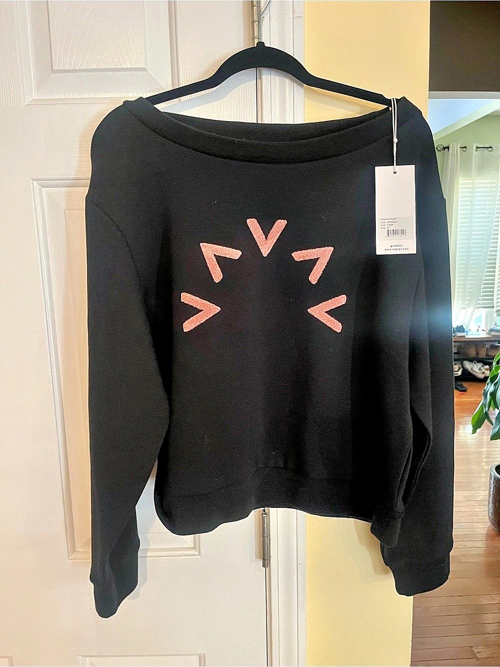 Varley Graphic Sweatshirt in Black & Pink